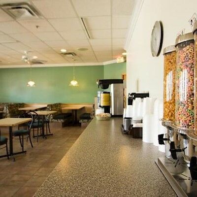 The Kanata Inns Invermere Εξωτερικό φωτογραφία